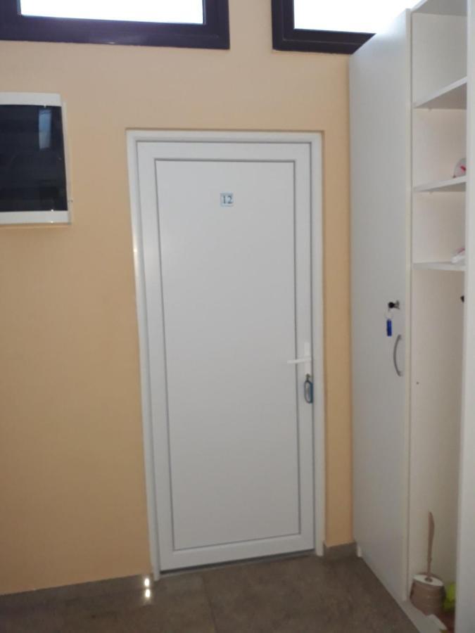 Apartments Petricevic 苏托莫雷 外观 照片