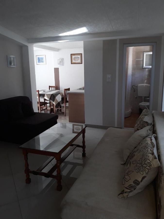 Apartments Petricevic 苏托莫雷 外观 照片