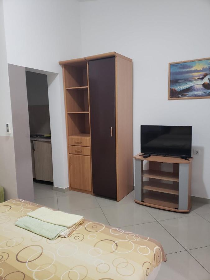 Apartments Petricevic 苏托莫雷 外观 照片