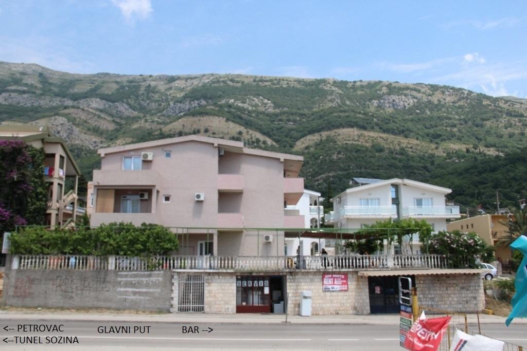 Apartments Petricevic 苏托莫雷 外观 照片